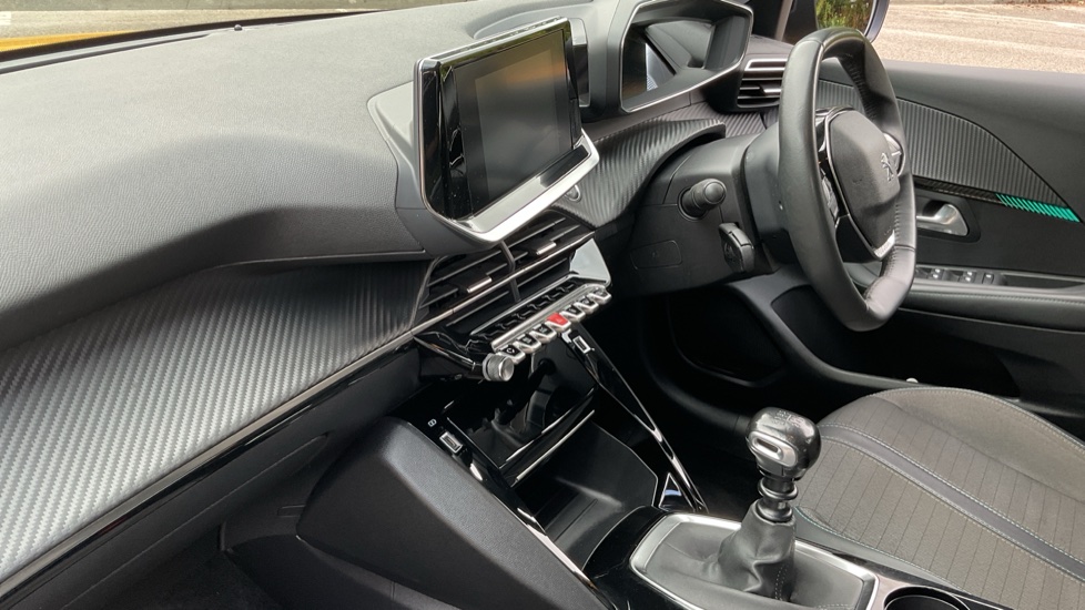 Peugeot 208 1.2 PureTech 100 Allure Premium 5dr Petrol Hatchback - Image 9