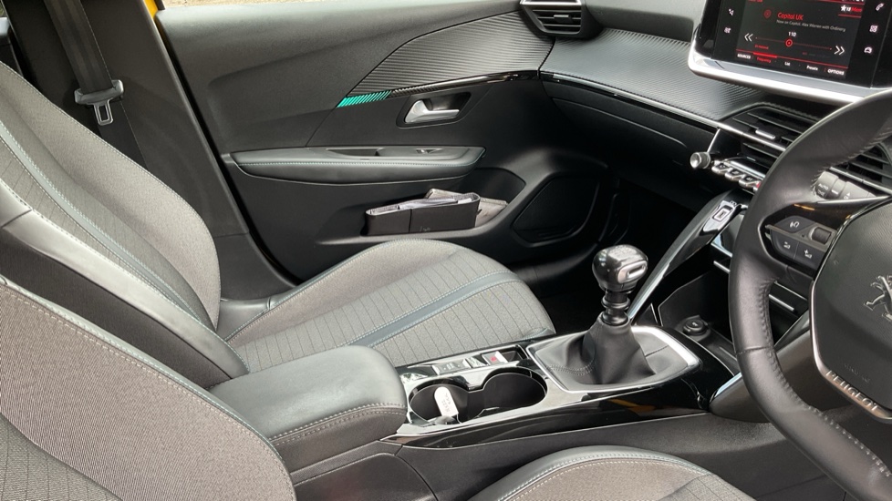 Peugeot 208 1.2 PureTech 100 Allure Premium 5dr Petrol Hatchback - Image 14