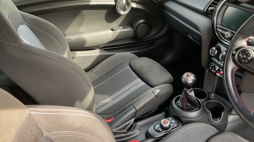 MINI Hatchback 1.5 Cooper II 3dr Petrol Hatchback - Image 14