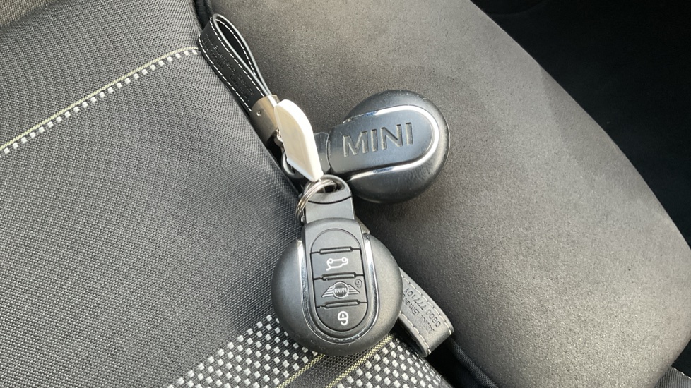 MINI Hatchback 1.5 Cooper II 3dr Petrol Hatchback - Image 20