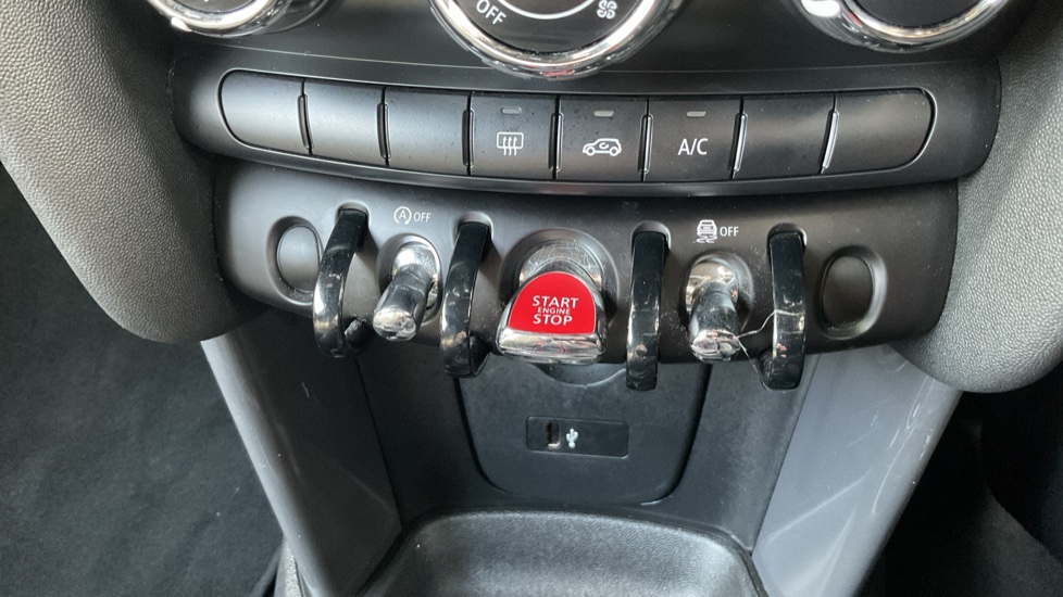 MINI Hatchback 1.5 Cooper II 3dr Petrol Hatchback - Image 25