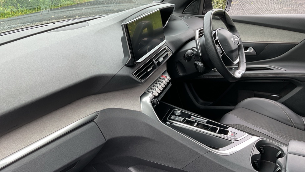 Peugeot 3008 1.2 PureTech GT 5dr EAT8 Petrol Estate - Image 9