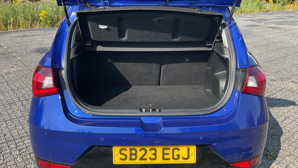 Hyundai i20 1.0T GDi 48V MHD Premium 5dr Petrol Hatchback - Image 4