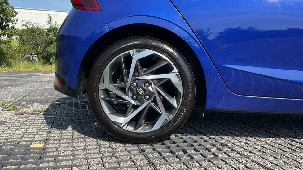 Hyundai i20 1.0T GDi 48V MHD Premium 5dr Petrol Hatchback - Image 7