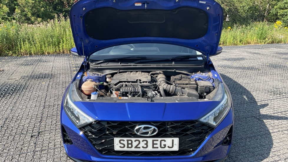 Hyundai i20 1.0T GDi 48V MHD Premium 5dr Petrol Hatchback - Image 8