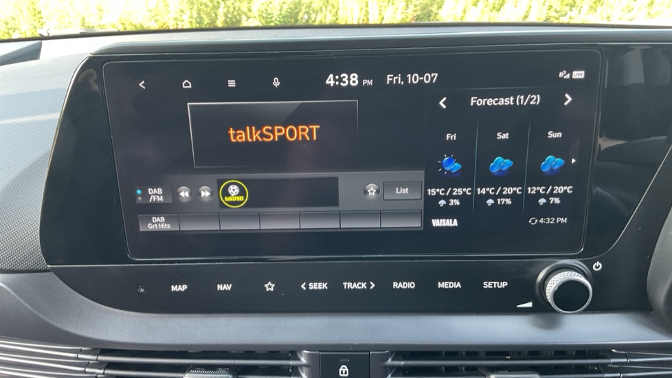 Hyundai i20 1.0T GDi 48V MHD Premium 5dr Petrol Hatchback - Image 12
