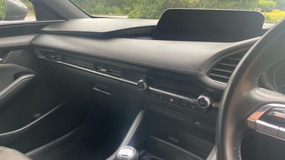 Mazda 3 2.0 e-Skyactiv G MHEV SE-L Lux 5dr Petrol Hatchback - Image 14