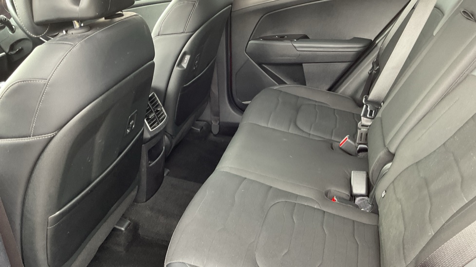Kia Sportage 1.6T GDi ISG 3 5dr Petrol Estate - Image 16