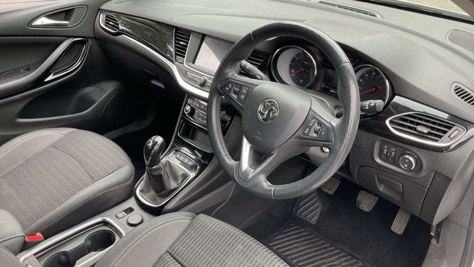 Vauxhall Astra 1.2 Turbo 145 Griffin Edition 5dr Petrol Hatchback - Image 11