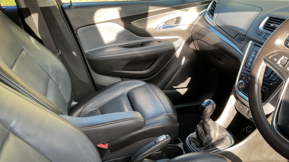 Vauxhall Mokka 1.4T SE 5dr Petrol Hatchback - Image 14