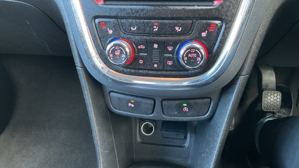 Vauxhall Mokka 1.4T SE 5dr Petrol Hatchback - Image 21