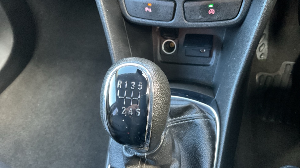 Vauxhall Mokka 1.4T SE 5dr Petrol Hatchback - Image 25