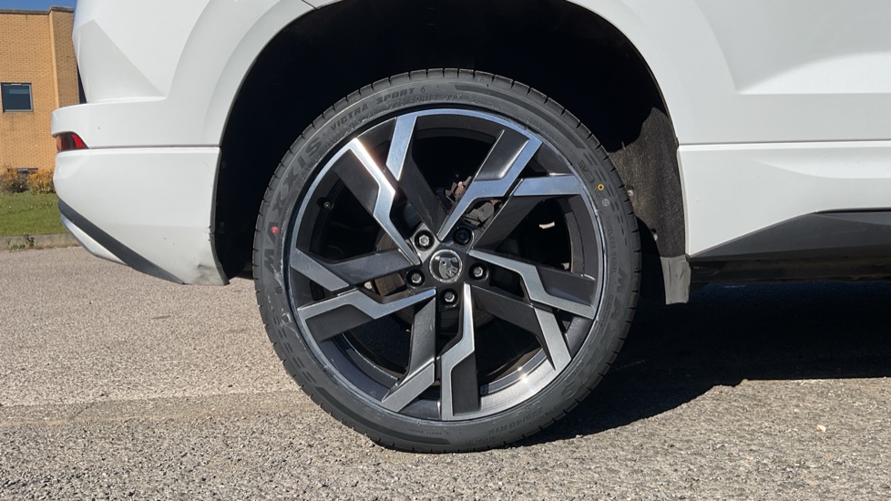 Skoda Karoq 1.5 TSI Sportline 5dr DSG Petrol Estate - Image 7