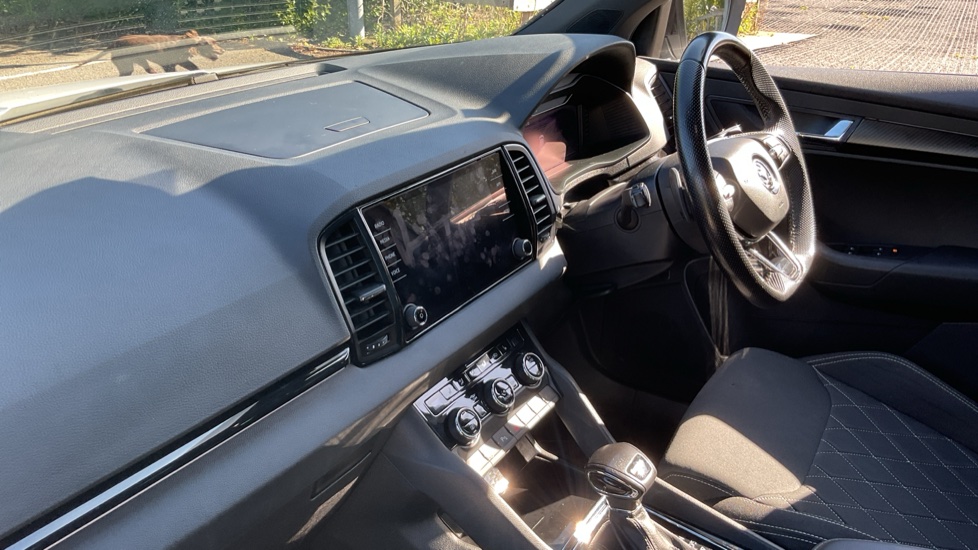 Skoda Karoq 1.5 TSI Sportline 5dr DSG Petrol Estate - Image 9