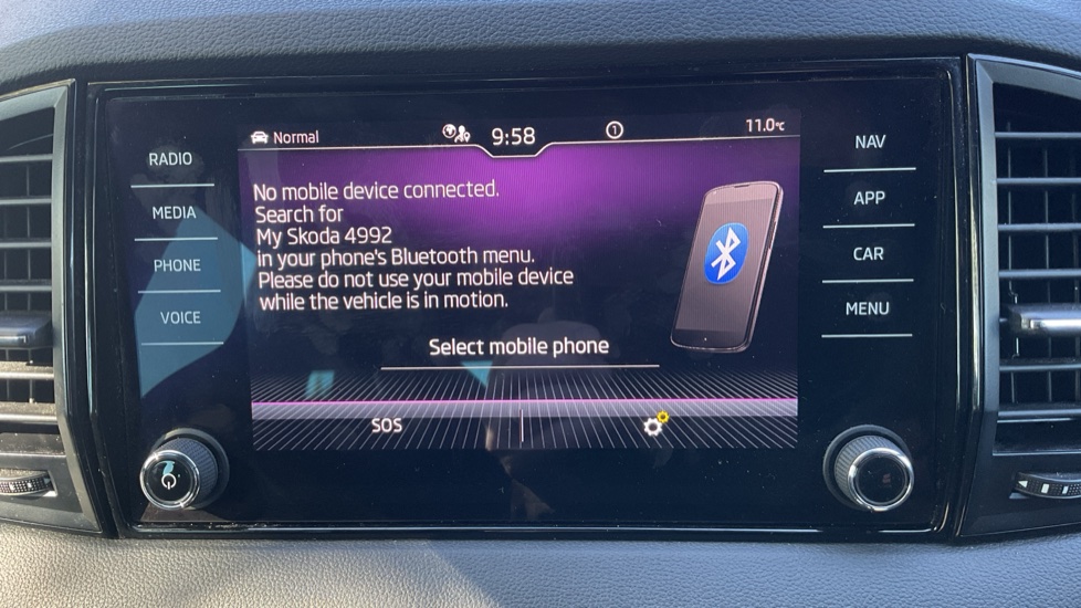 Skoda Karoq 1.5 TSI Sportline 5dr DSG Petrol Estate - Image 22
