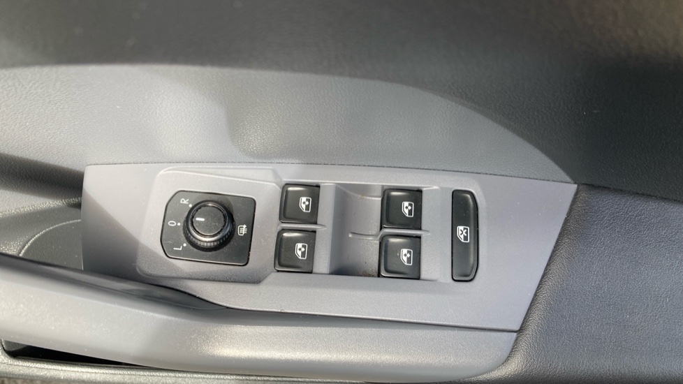 Volkswagen T-Cross 1.0 TSI 115 SE 5dr Petrol Estate - Image 40
