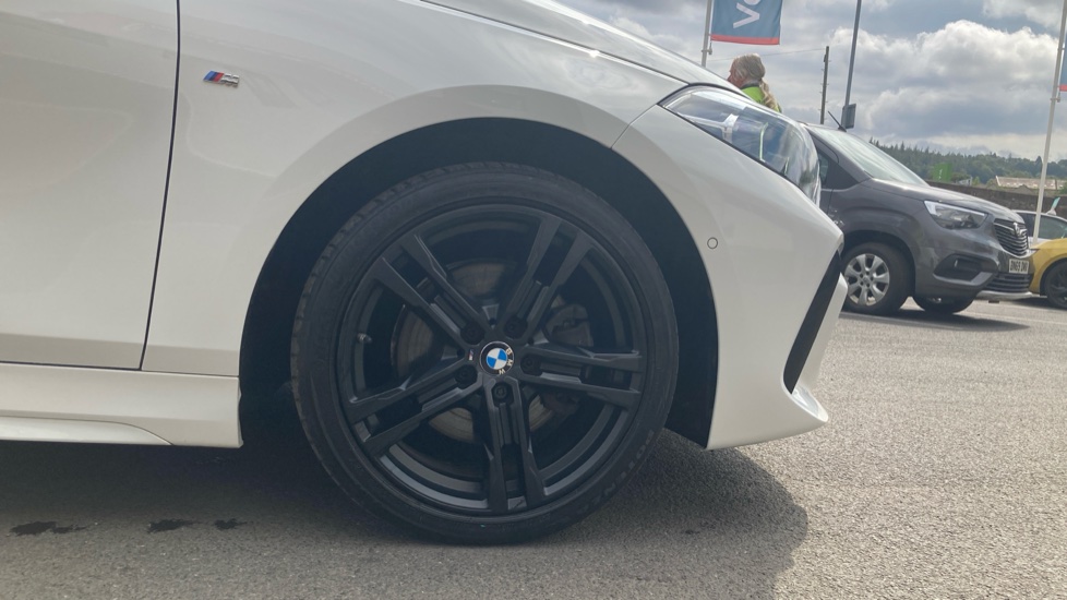 BMW 1 Series 118i M Sport 5dr Petrol Hatchback - Image 7