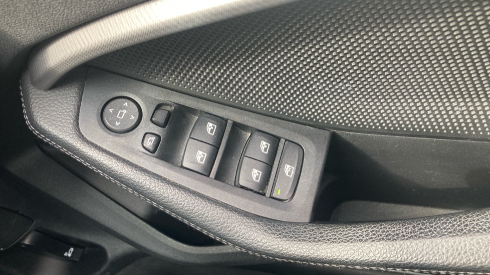 BMW 1 Series 118i M Sport 5dr Petrol Hatchback - Image 25