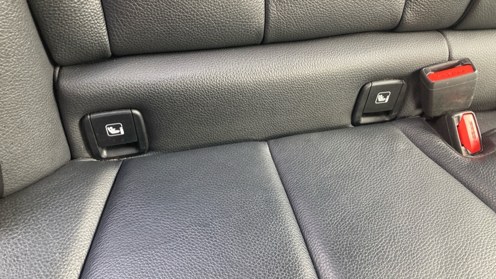 BMW 1 Series 118i M Sport 5dr Petrol Hatchback - Image 34
