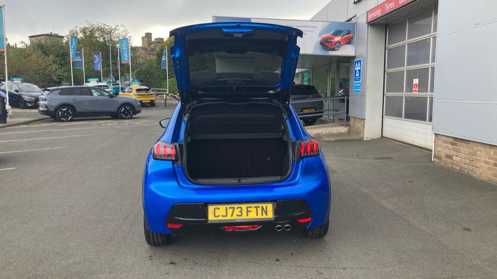Peugeot 208 1.2 PureTech 130 GT 5dr EAT8 Petrol Hatchback - Image 4