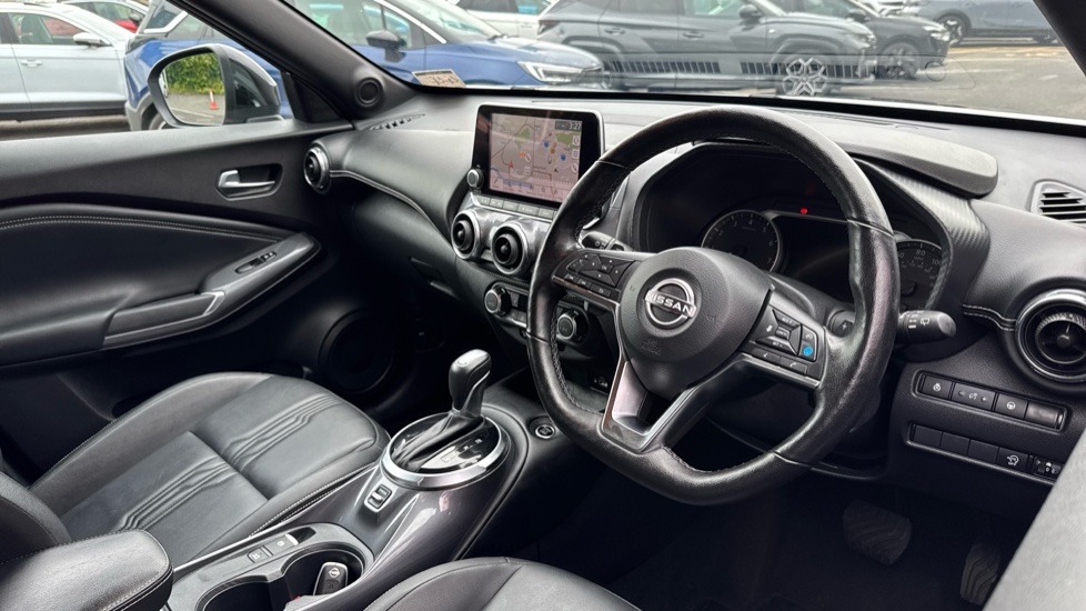 Nissan Juke 1.0 DiG-T 114 Tekna 5dr DCT Petrol Hatchback - Image 11