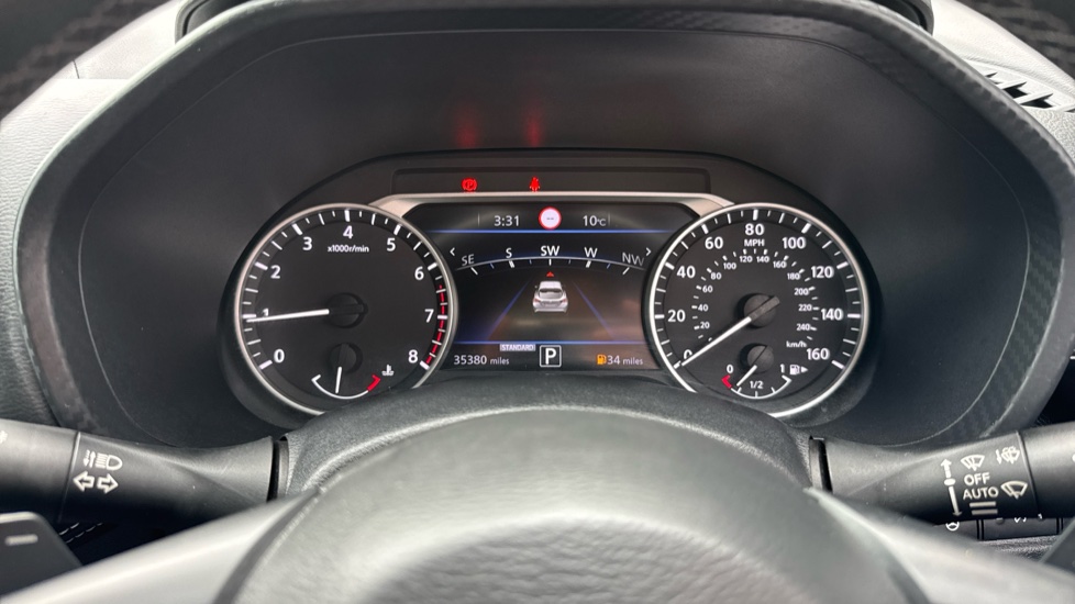 Nissan Juke 1.0 DiG-T 114 Tekna 5dr DCT Petrol Hatchback - Image 18