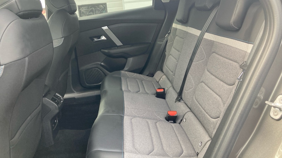Citroen C4 1.2 PureTech [130] C-Series Edition 5dr Petrol Hatchback - Image 16