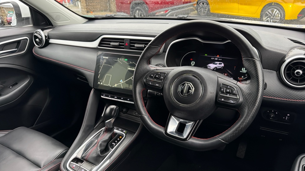 MG ZS 1.0T GDi Exclusive 5dr DCT Petrol Hatchback - Image 11