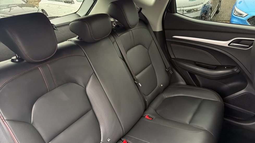 MG ZS 1.0T GDi Exclusive 5dr DCT Petrol Hatchback - Image 24