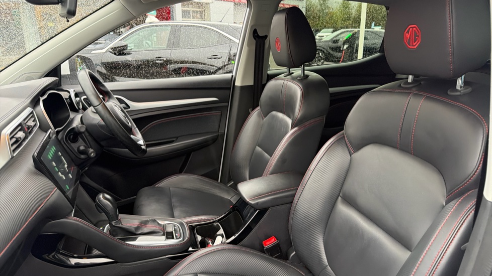 MG ZS 1.0T GDi Exclusive 5dr DCT Petrol Hatchback - Image 29