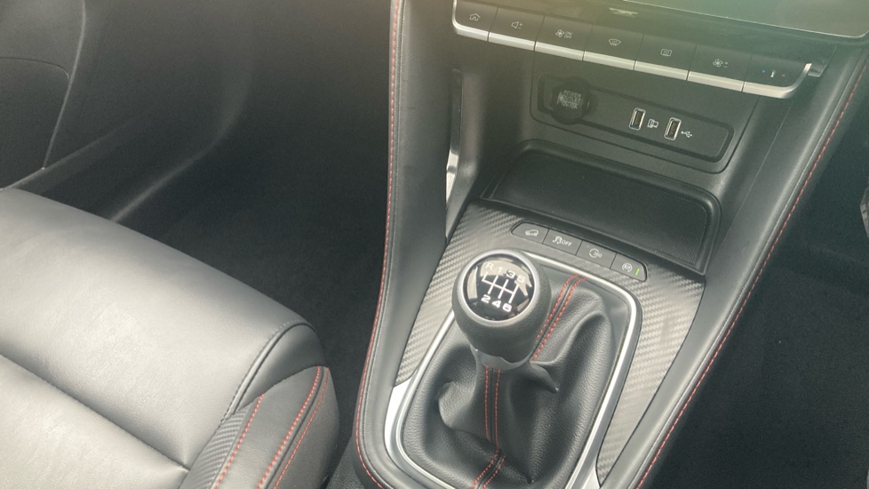 MG ZS 1.0T GDi Exclusive 5dr Petrol Hatchback - Image 13