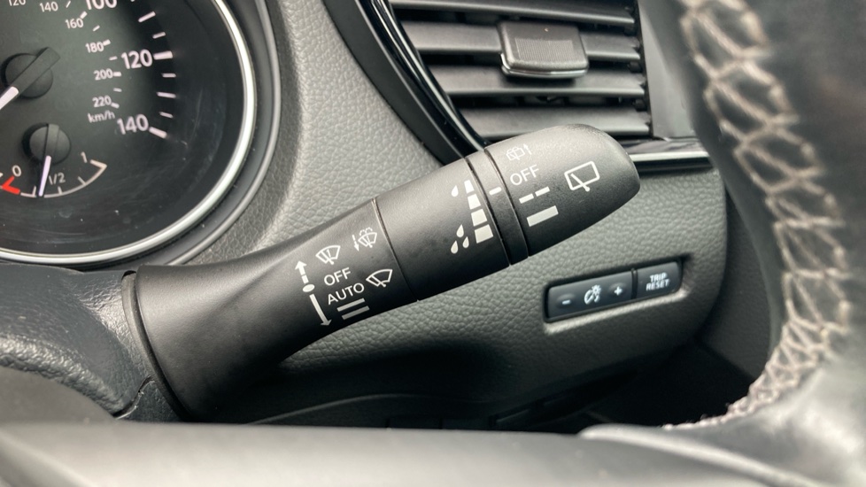 Nissan Qashqai 1.3 DiG-T N-Tec 5dr Petrol Hatchback - Image 28