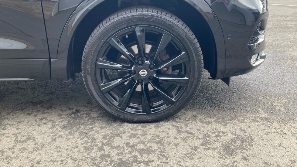 Nissan Qashqai 1.3 DiG-T N-Tec 5dr Petrol Hatchback - Image 43