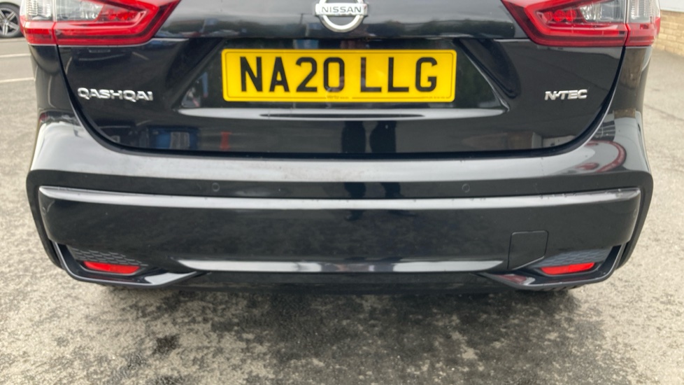 Nissan Qashqai 1.3 DiG-T N-Tec 5dr Petrol Hatchback - Image 47