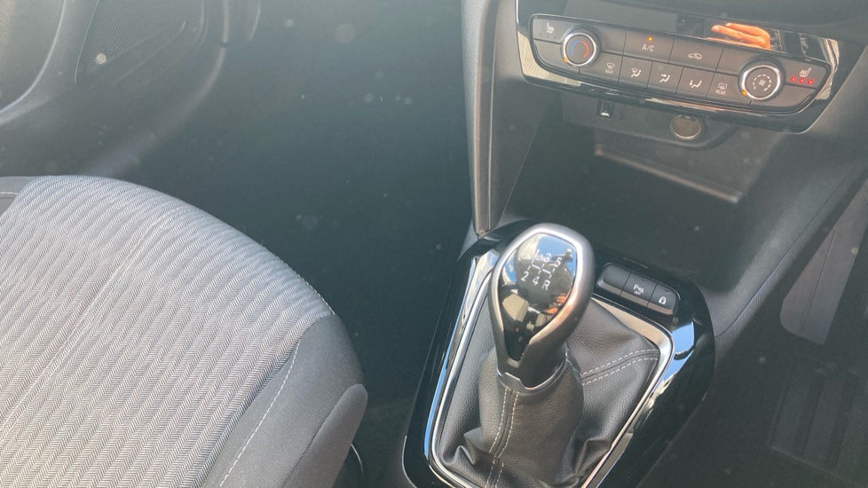 Vauxhall Corsa 1.2 SE Premium 5dr Petrol Hatchback - Image 13