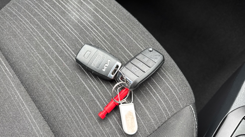 Kia Picanto 1.0 1 5dr [4 seats] Petrol Hatchback - Image 20