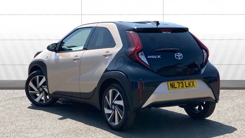 Toyota Aygo X 1.0 VVT-i Edge 5dr Petrol Hatchback - Image 2