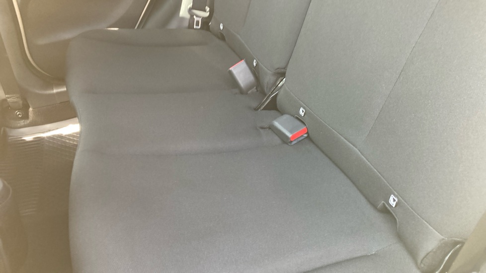Toyota Aygo X 1.0 VVT-i Edge 5dr Petrol Hatchback - Image 17