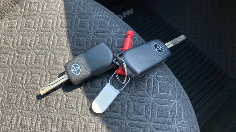 Toyota Aygo X 1.0 VVT-i Edge 5dr Petrol Hatchback - Image 20