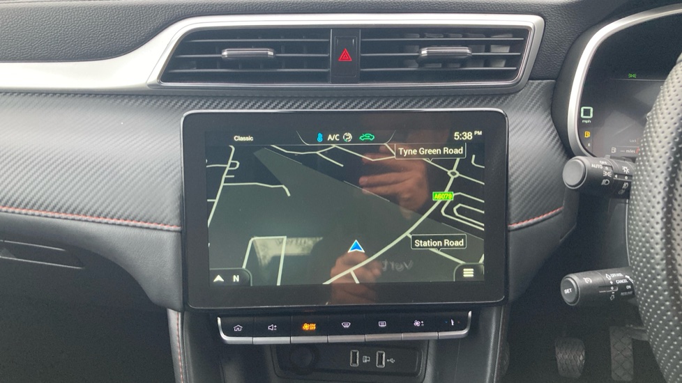 MG ZS 1.5 VTi-TECH Exclusive 5dr Petrol Hatchback - Image 12