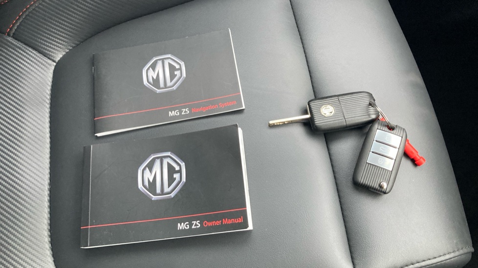 MG ZS 1.5 VTi-TECH Exclusive 5dr Petrol Hatchback - Image 19