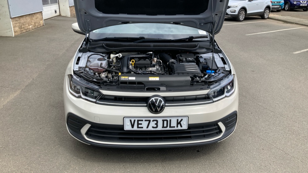 Volkswagen Polo 1.0 TSI Life 5dr Petrol Hatchback - Image 8