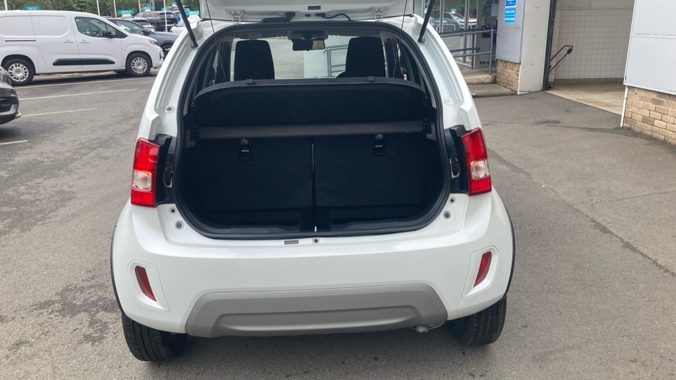 Suzuki Ignis 1.2 Dualjet 12V Hybrid SZ-T 5dr Petrol Hatchback - Image 4