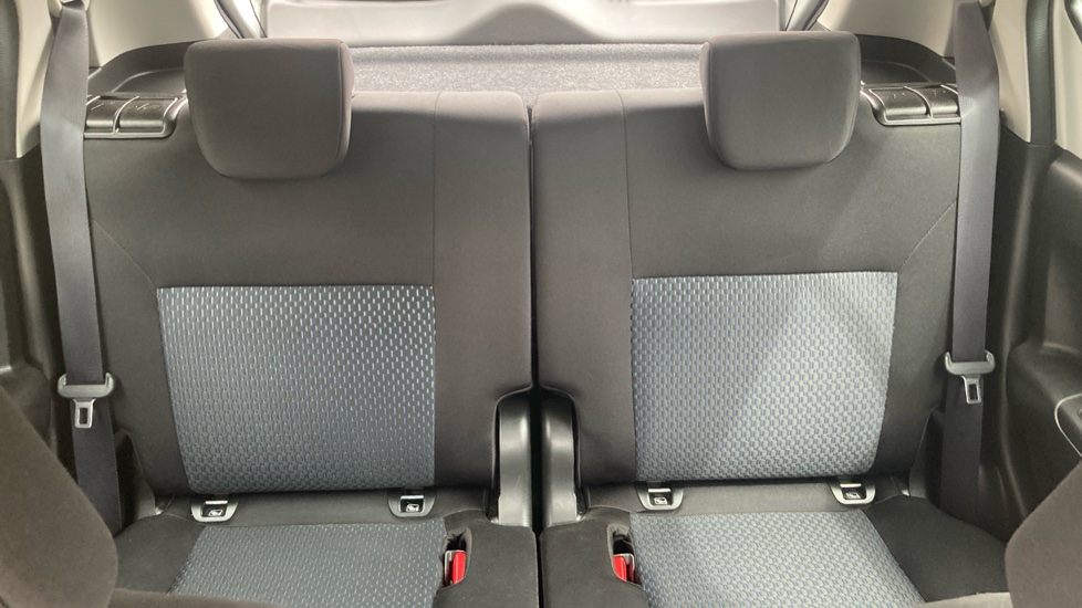 Suzuki Ignis 1.2 Dualjet 12V Hybrid SZ-T 5dr Petrol Hatchback - Image 15