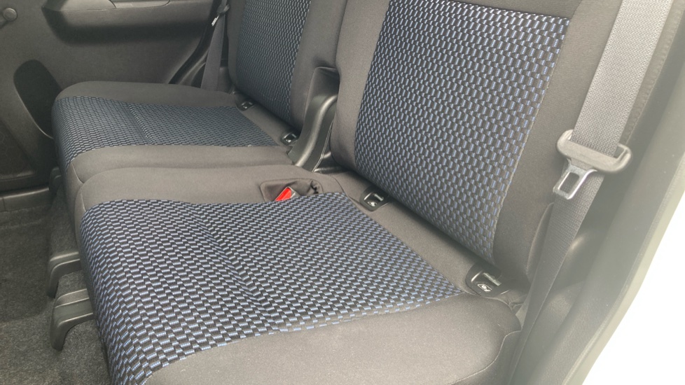Suzuki Ignis 1.2 Dualjet 12V Hybrid SZ-T 5dr Petrol Hatchback - Image 17