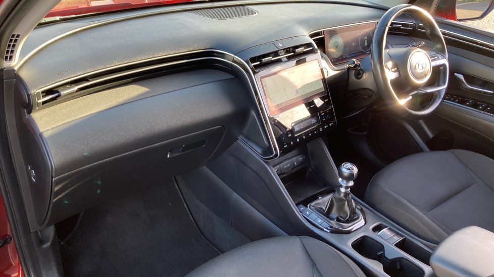Hyundai TUCSON 1.6 TGDi Premium 5dr 2WD Petrol Estate - Image 9
