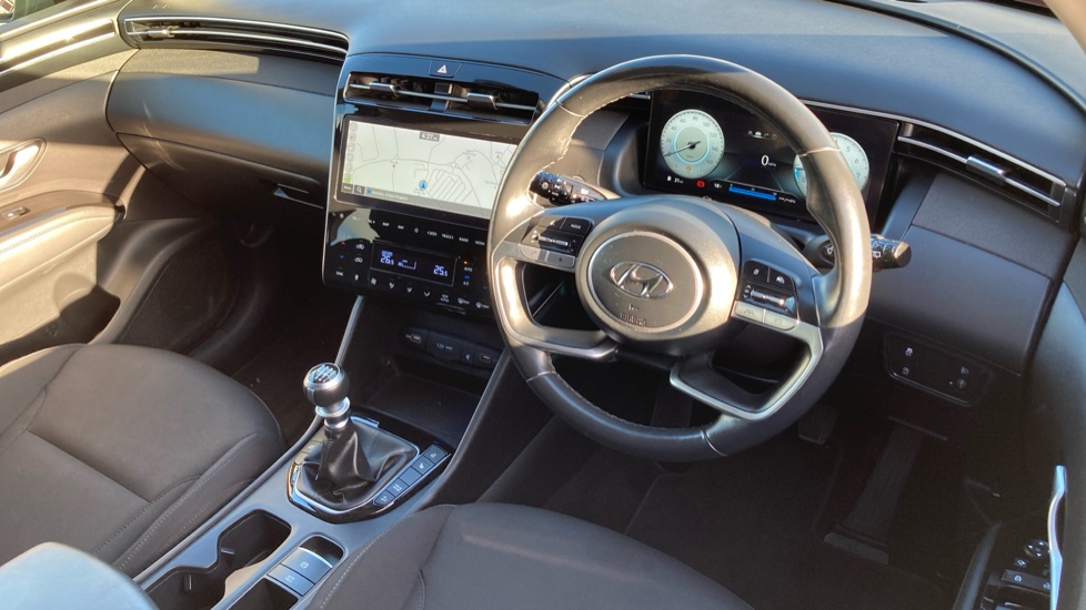 Hyundai TUCSON 1.6 TGDi Premium 5dr 2WD Petrol Estate - Image 11