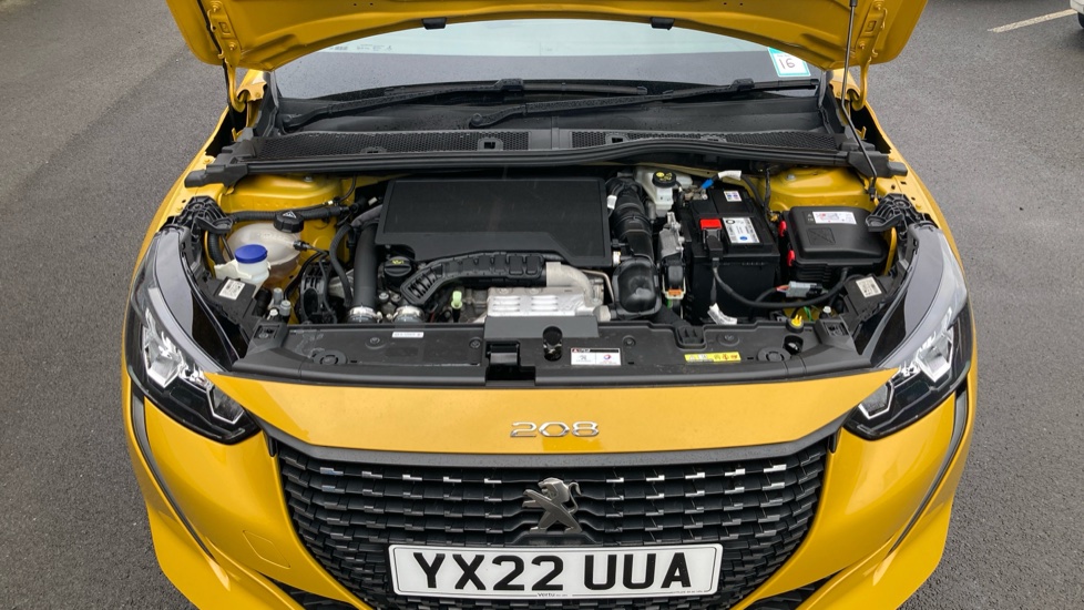 Peugeot 208 1.2 PureTech 130 Allure Premium 5dr EAT8 Petrol Hatchback - Image 8
