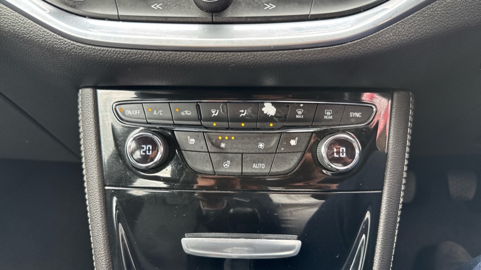 Vauxhall Astra 1.4T 16V 150 Elite Nav 5dr Petrol Hatchback - Image 22