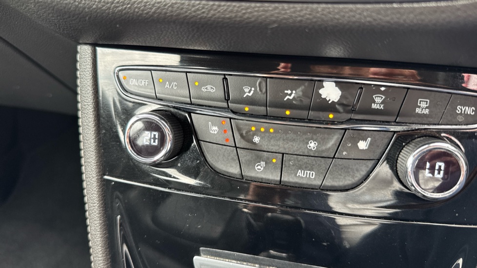 Vauxhall Astra 1.4T 16V 150 Elite Nav 5dr Petrol Hatchback - Image 23